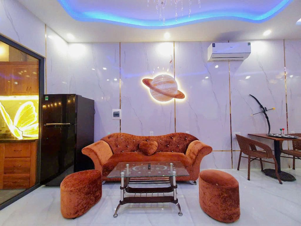 C2 Hồ Quý Ly