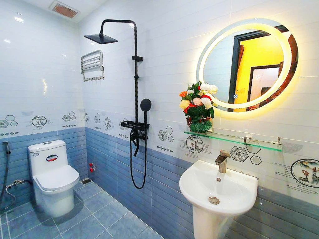 C2 Hồ Quý Ly