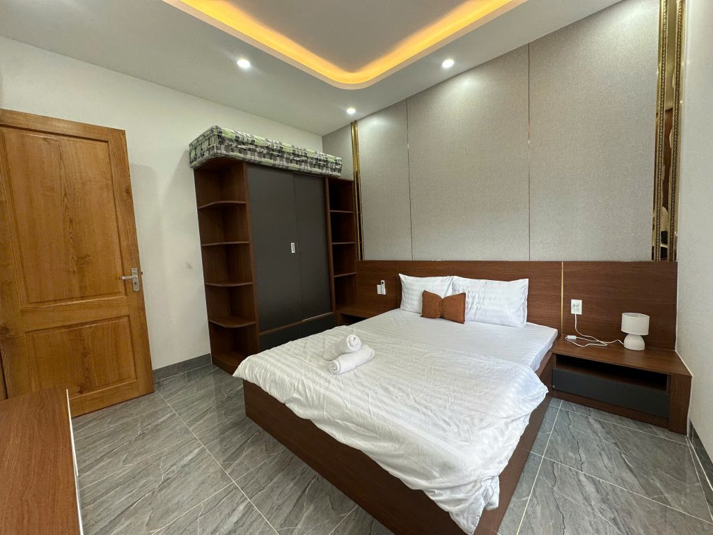 51 Phạm Thế Hiển